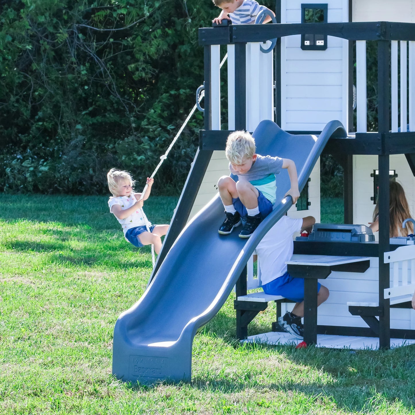 Backyard Discovery Canyon Creek Swing Set -White